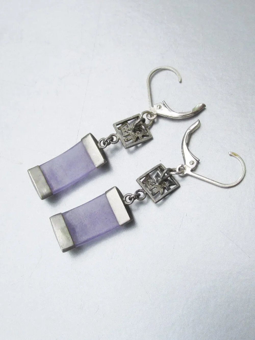 VTG Purple Lavender Jade Asian LUCK Sterling Silver Dangle LeverBack Earrings